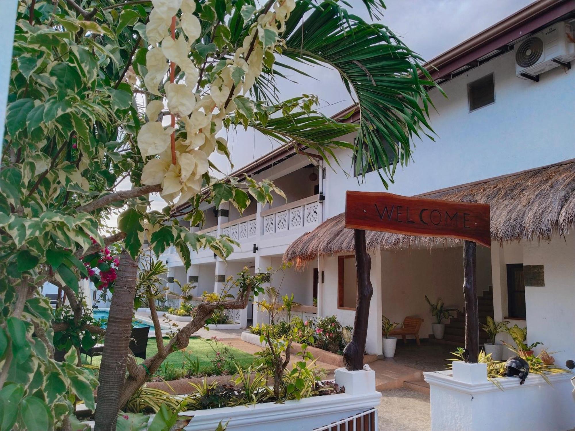 Alona Garden Suites Panglao Exterior photo